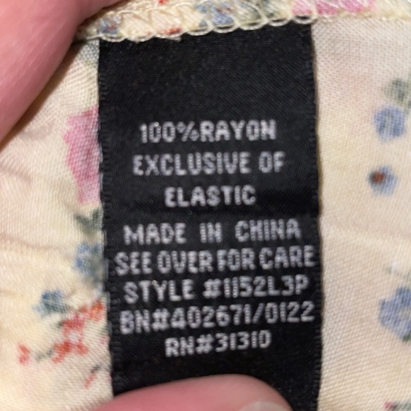 NWT By & By Size Medium 3 Tier Ruffle Short Sleeve Floral Print Dress. - Picture 12 of 12